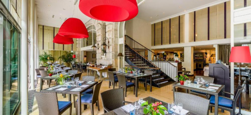 Lausanne Palace & Spa 5* в Лозанне.