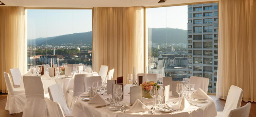 Renaissance Zurich Tower Hotel 5*.