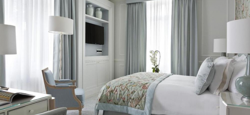 Beau-Rivage Palace 5* в Лозанне.