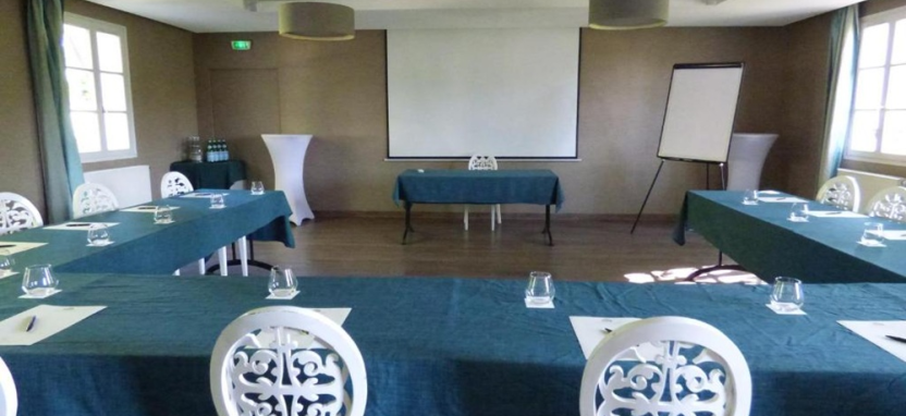 Chateau de Fere 5* в Пикардии.