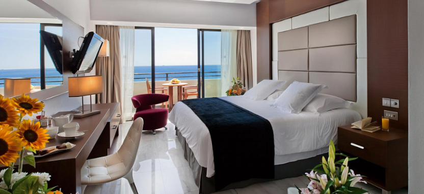 Amathus Beach Hotel Limassol 5* на острове Кипр.