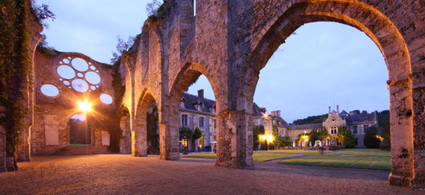 Abbaye des Vaulx-de-Cernay 4* в Иль-де-Франс