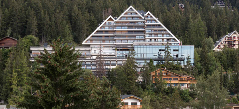 Hotel Crans Ambassador в Кран-Монтане.