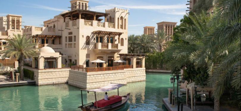 Madinat Jumeirah Dar Al Masyaf и Malakiya Villas в Дубае.