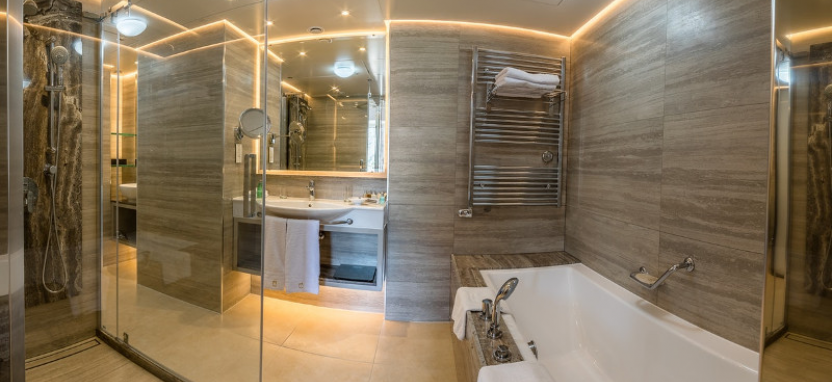 Columbia Beach Resort 5* в Писсури (Лимассол)