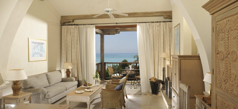 Columbia Beach Resort 5* в Писсури (Лимассол)