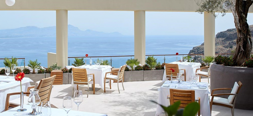 Lindos Blu Luxury Hotel & Suites на острове Родос.