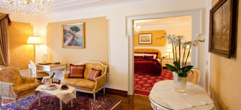Отель Grand Hotel Abano Terme на термальном курорте Абано Терме в Италии, забронировать отель.