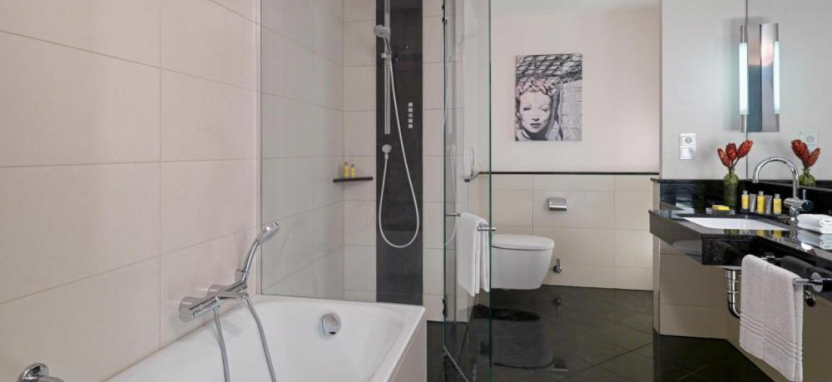 Berlin Marriott Hotel 5*