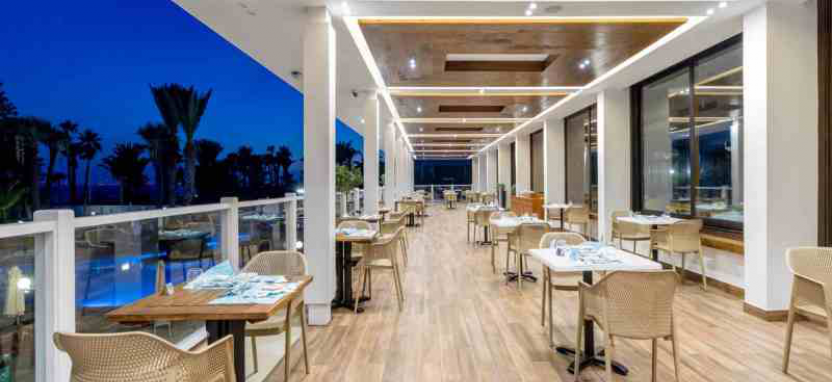 Golden Tulip Golden Bay Beach Hotel 5* в Ларнаке