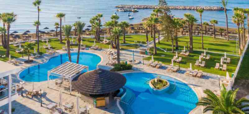 Golden Tulip Golden Bay Beach Hotel 5* в Ларнаке