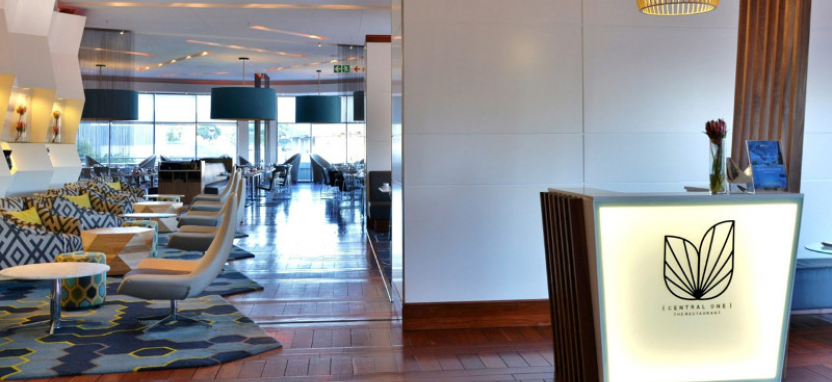 Radisson Blu Sandton Hotel забронировать отель.