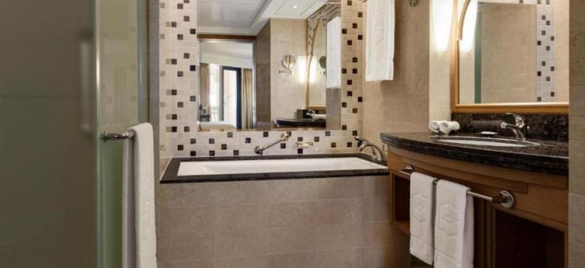 Hilton Muscat Al Bandar 5* (ex. Shangri-La Barr Al Jissah Resort & Spa Al Bandar)