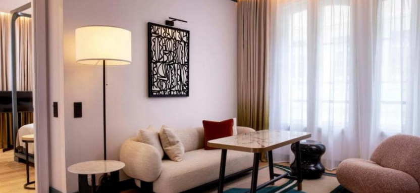 Bel-Ami 5* в Париже