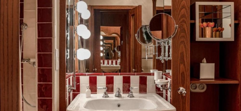 Chateau Des Fleurs Hotel & Spa 5* (ex. Amarante Champs Elysees 4*) в Париж