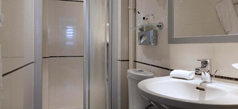 Hotel Elysees Bassano 4* в Париже