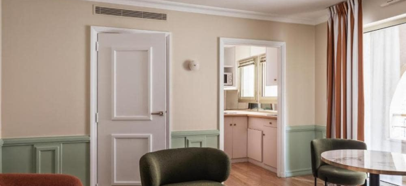 Royal Garden Champs Elysees в Париже