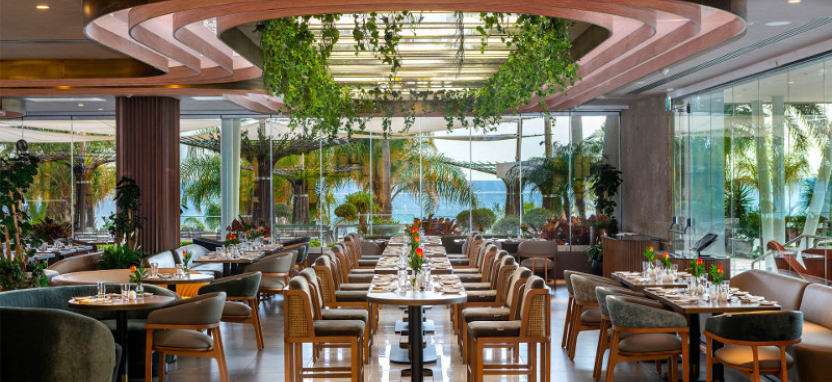 Amathus Beach Hotel Limassol 5* на острове Кипр.