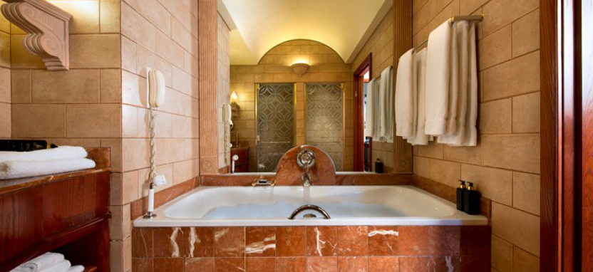 The Michelangelo Hotel on Sandton Square в Йоханнесбурге забронировать отель.