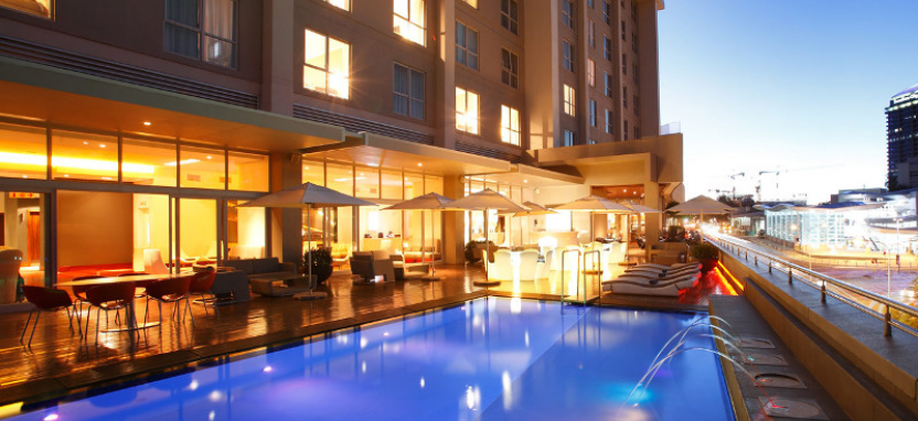 Radisson Blu Sandton Hotel забронировать отель.