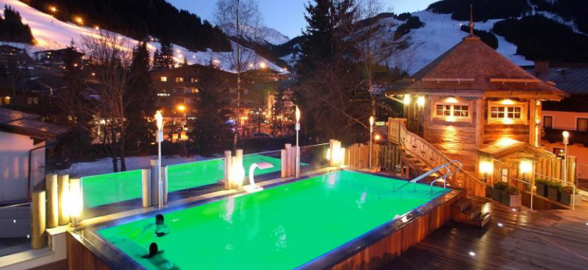 Отель The Alpine Palace New Balance Luxus Resort в Хинтерглемме, забронировать номер в Alpine Palace New Balance.