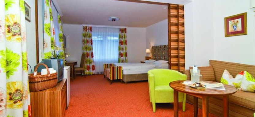 Отель Neuhaus в Заальбахе забронировать отель.