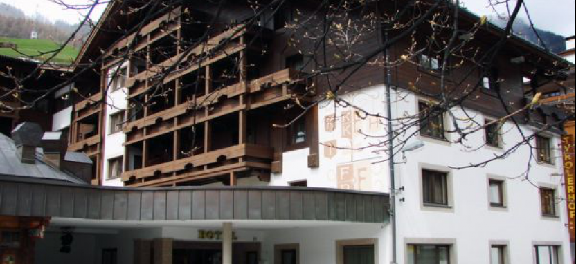 Hotel Tyrolerhof в Зельдене забронировать отель.