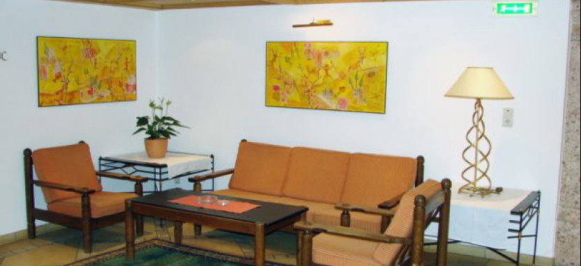 Hotel Tyrolerhof в Зельдене забронировать отель.