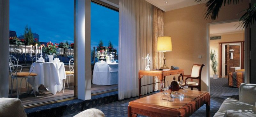 Kempinski Hotel Bristol 5* в Берлине.