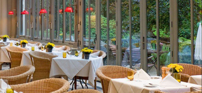 Brenners Park-Hotel & Spa в Баден-Бадене забронировать отель.