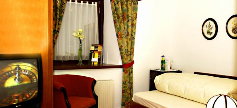 Отель Klosterbrau в Зеефельде забронировать отель.