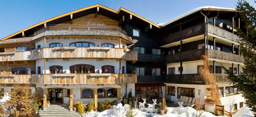 AktivHotel Veronika в Зеефельде забронировать отель.