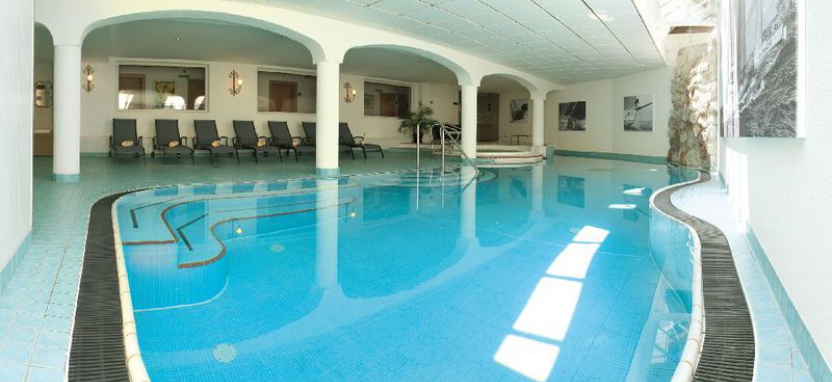 Отель St. Peter De Luxe в Зеефельде (Австрия, Зеефельд) - описание, цены, фото и бронирование Hotel St. Peter De Luxe