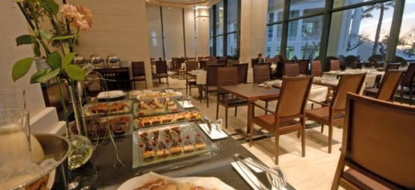 Hotel Las Arenas Balneario Resort 5* в Валенсии