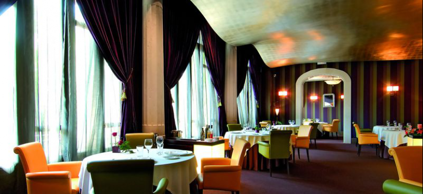 Casa Fuster 5* в Барселоне