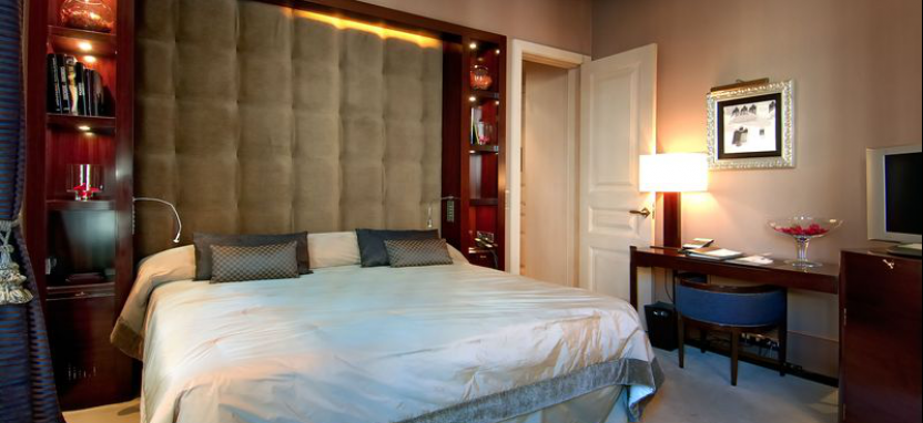 Casa Fuster 5* в Барселоне