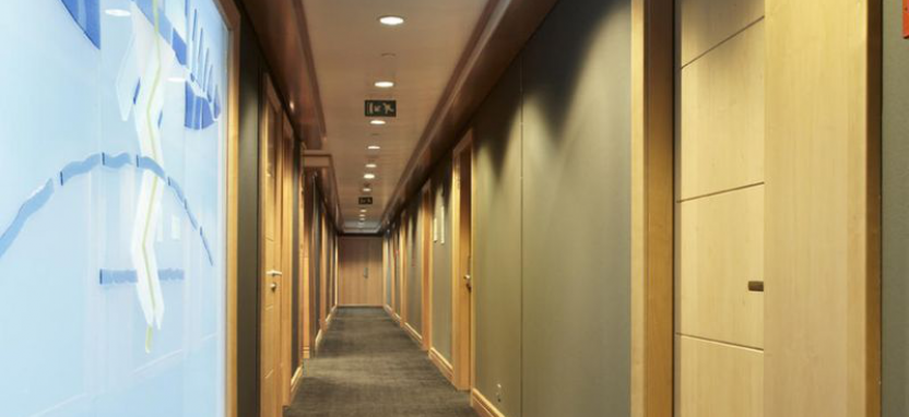 Hotel Barcelona Universal 4* в Барселоне