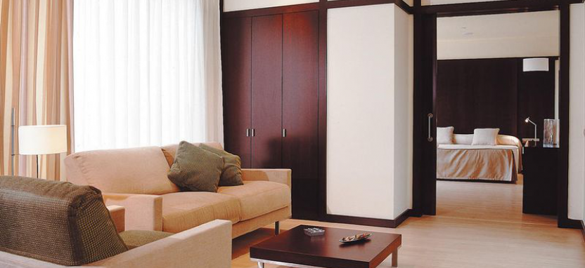 Hotel Barcelona Universal 4* в Барселоне