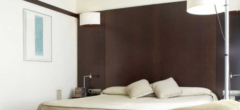 Hotel Barcelona Universal 4* в Барселоне