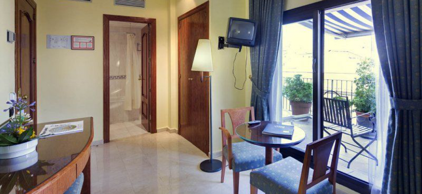 Gran Hotel Barcino 4* в Барселоне