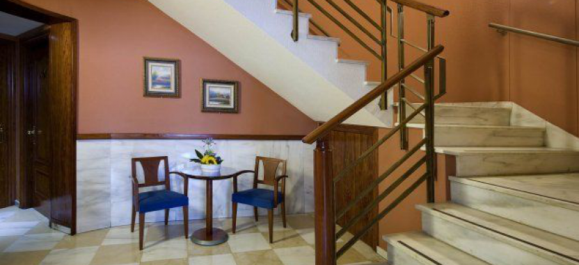 Gran Hotel Barcino 4* в Барселоне