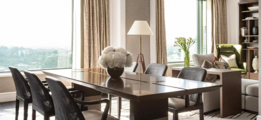 Four Seasons Hotel Singapore 5*