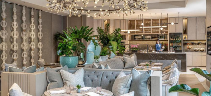 Four Seasons Hotel Singapore 5*