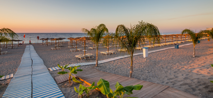 Atahotel Naxos Beach в Джардини Наксос на острове Сицилия забронировать отель.