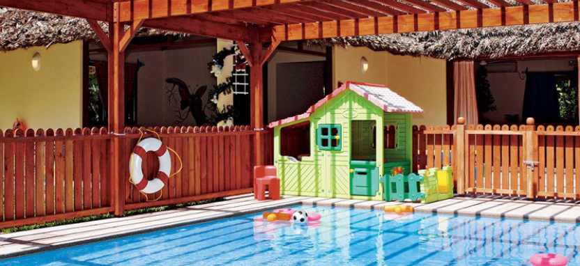 Constance Lemuria 5* (о. Праслен)